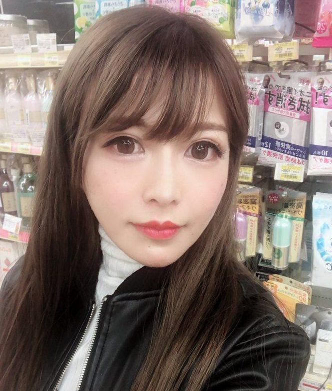 Girl from Japan spends 64000$ to transform from an ordinary girl into an anime character