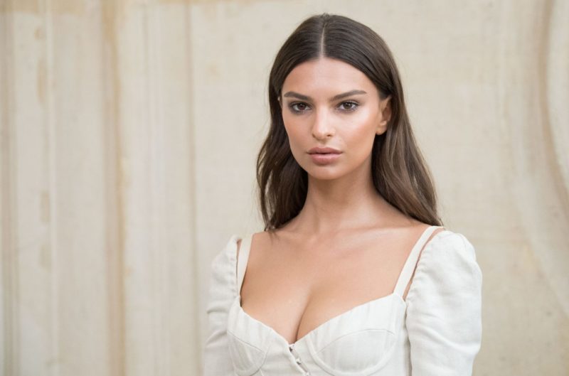 31-year-old Emily Ratajkowski shows off her most dramatic look yet with new ultra-short pixie haircut