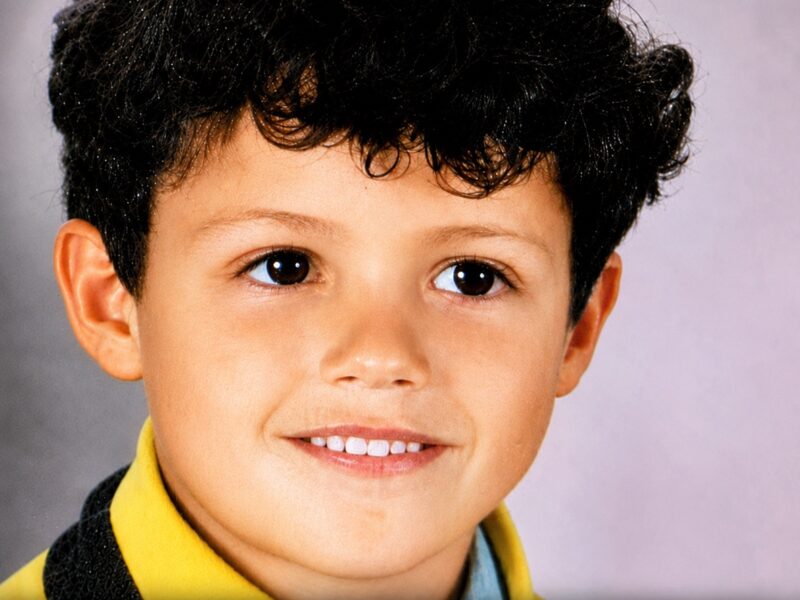 This little boy grew up to become one of the most famous people on the planet...Yet very few people can recognize him from this childhood photo...